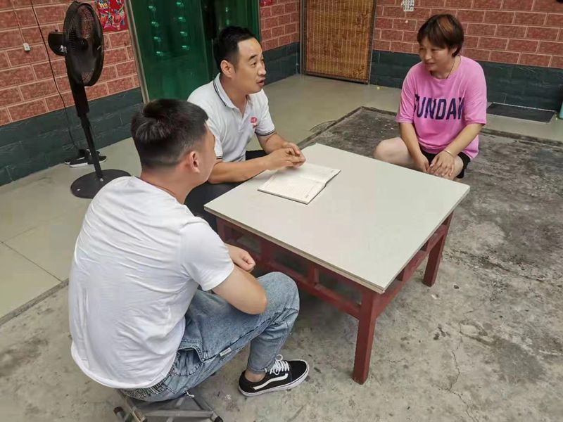 博農(nóng)乳業(yè)黨支部扎實(shí)開展“入戶訪民情、我來(lái)辦實(shí)事”活動(dòng)